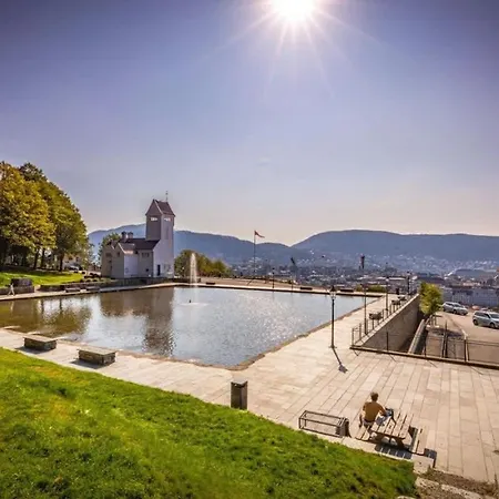 Dinbnb Homes I 700m To Bryggen & Street Parking برغن